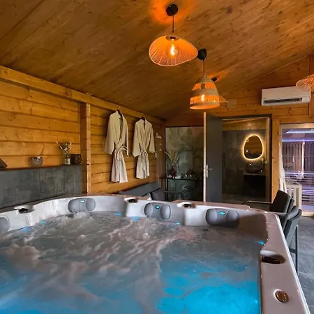 O Sens En Eveil, Tente Tipi Nomade Luxury tent Montverdun
